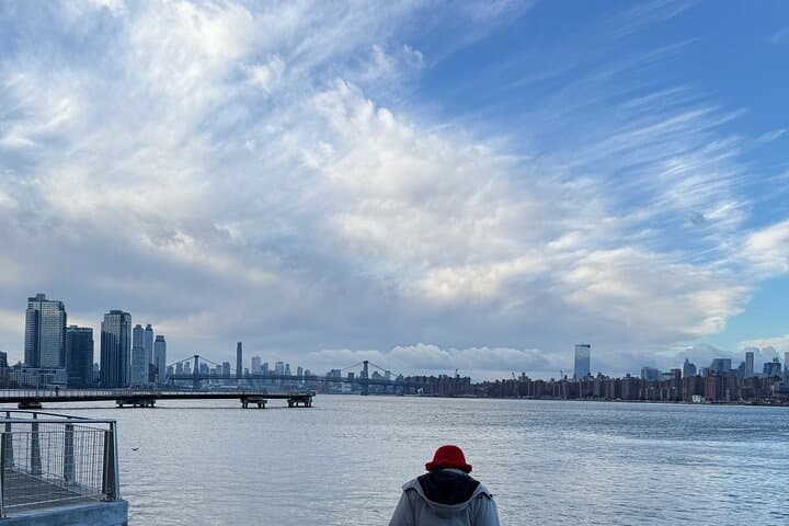 Greenpoint and Williamsburg Instagrammable Walking Tour — Waterfront Cafes & Williamsburg Bridge Views photo 4