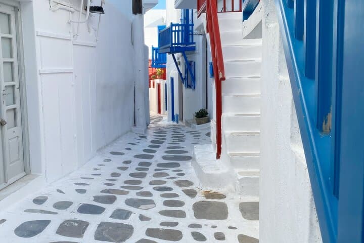 Mykonos Half-Day Top Highlights Tour: Windmills, Beaches & Old Town Walk photo 5