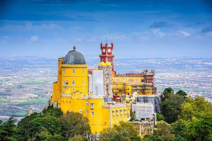 Sintra and Coastal Towns Private Tour: Pena Palace, Cabo da Roca & Cascais Day Trip