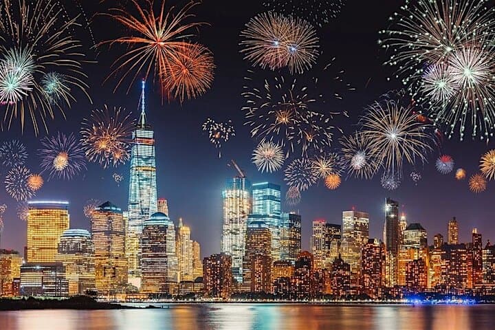 New York New Year's Eve Fireworks Cruise Aboard the Nautical Empress photo 3