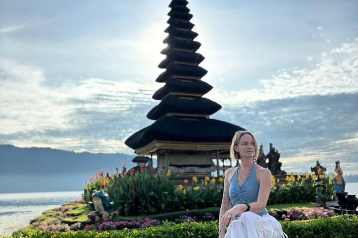 Discover North Bali: Private Full-Day Temples, Waterfalls & Rice Fields