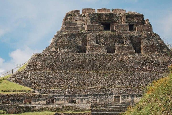 Xunantunich Ruins & San Ignacio Market Day Trip from Belize City photo 6