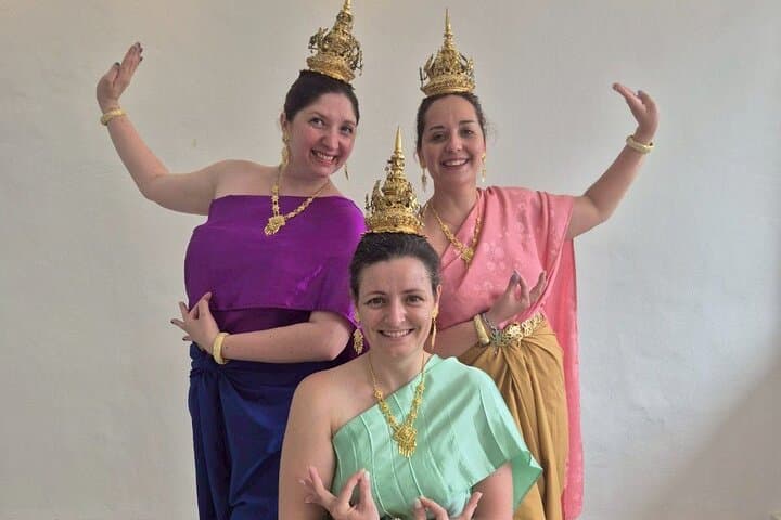 Bangkok Authentic Thai Dance Class: Dress, Learn & Perform Traditional Moves