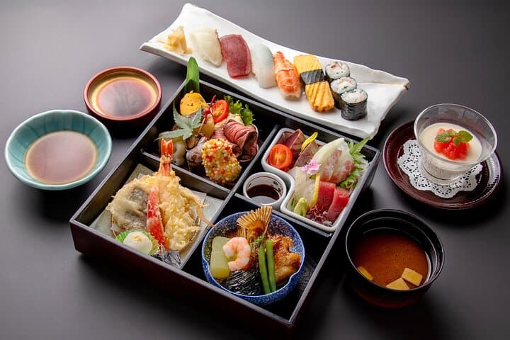 Shiroyama Hotel Onsen: Panoramic Sakurajima Views and Gourmet Lunch in Kagoshima