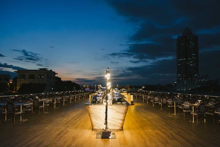Noah Chao Phraya Sunset Cruise: Bangkok River Dinner & Wat Arun Views photo 4