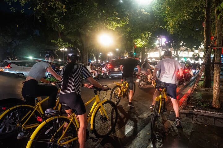 Hanoi Foodie Night Ride: Old Quarter Cycling & Street Food Tour photo 2