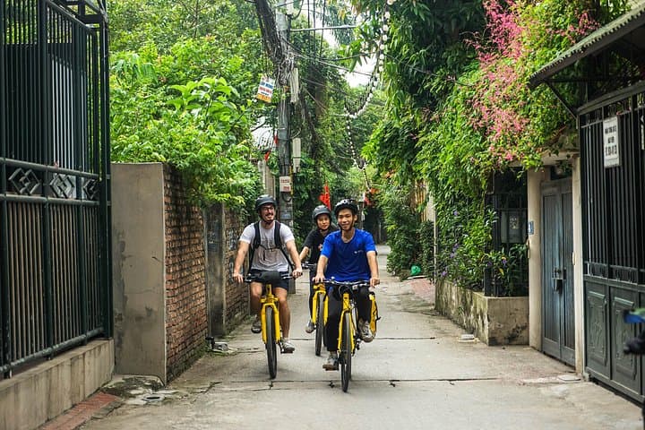Ride to the Lost Kingdom: Hanoi to Cổ Loa 35km Cycling Tour photo 3