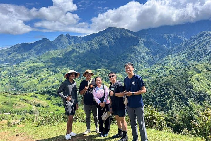 Sapa Explorer Trek: Half-Day Hike to Ta Van, Lao Chai & Y Linh Ho