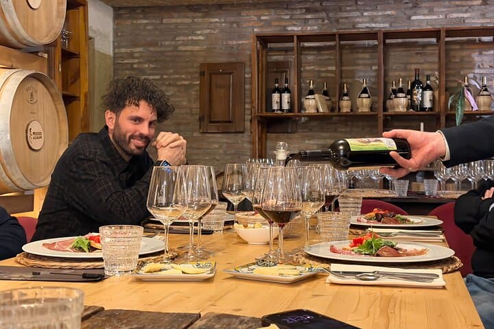 One-Day Tuscany from Florence: Pisa, Chianti Winery, Siena & San Gimignano photo 2