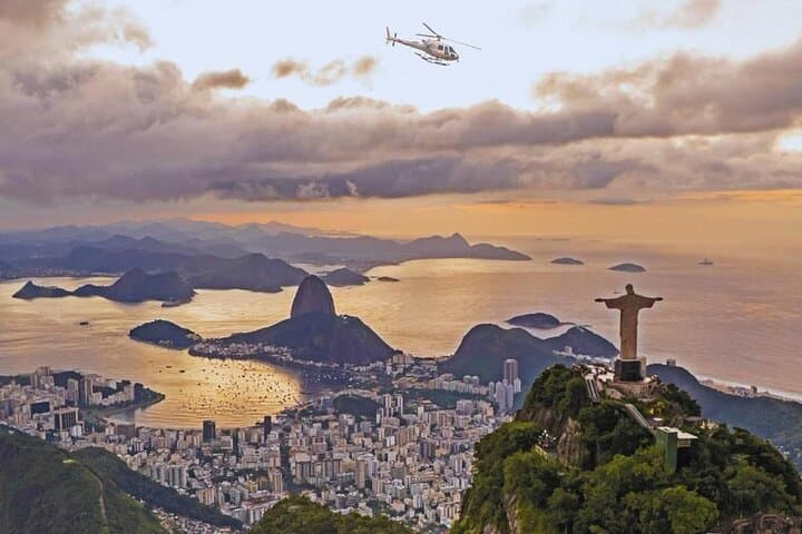 Panoramic Helicopter Flight Over Rio de Janeiro — Christ the Redeemer to Sugarloaf photo 3