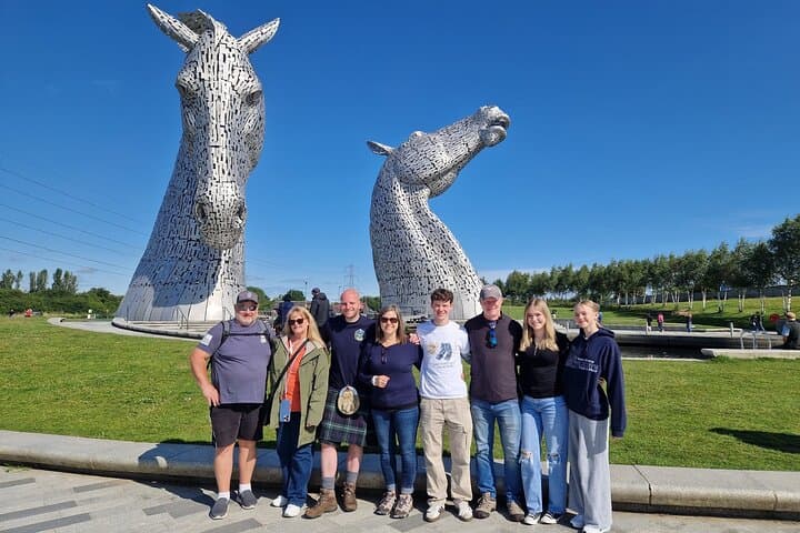 Full-Day Scotland Tour: The Kelpies, Stirling Castle & Highland Cows