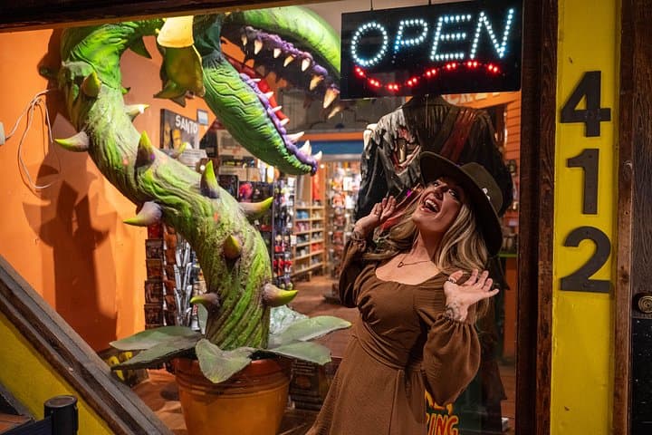 Austin 2-Hour Guided Photo Tour: Capitol, 6th Street & Driskill Portraits photo 2