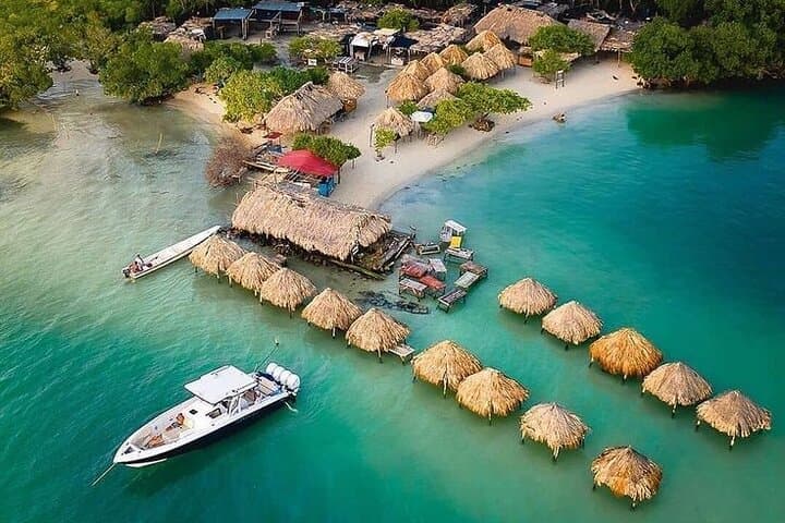Five Islands Snorkel & Bioluminescent Plankton Tour from Cartagena photo 3