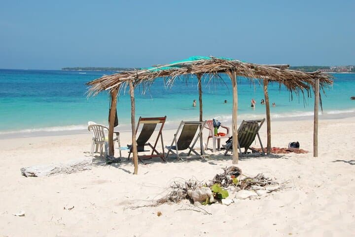 Full-Day Rosary Islands Tour: Snorkel, Shrimp Cocktails & Sunset from Cartagena photo 5