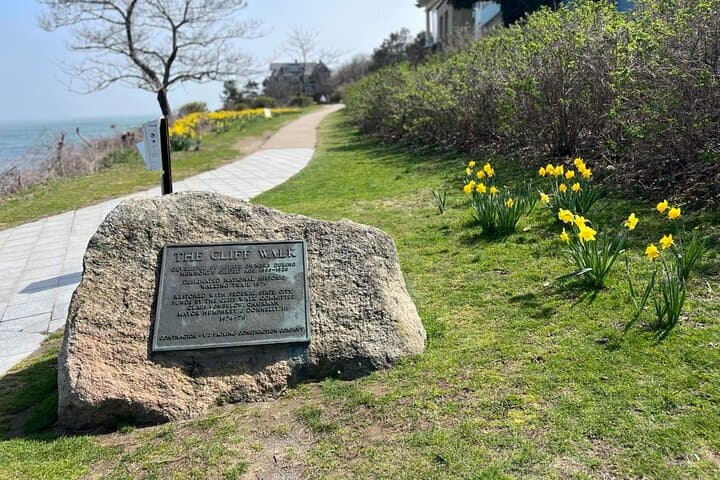 Newport Cliff Walk Guided Tour: 3.5-Mile Coastal History Walk