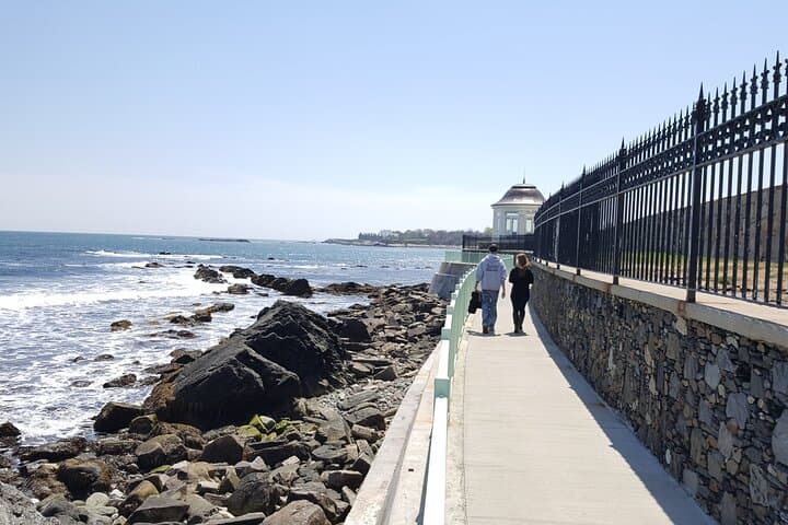 Newport Cliff Walk Guided Tour: 3.5-Mile Coastal History Walk photo 2