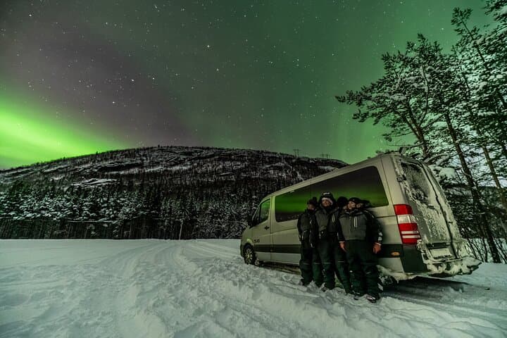 Tromsø Cruise Northern Lights Chase with Pickup & Free Pro Photos photo 5