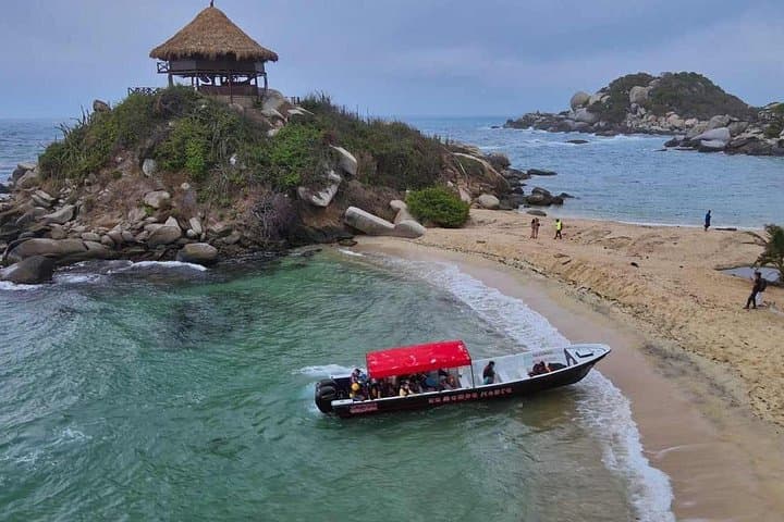 Cabo San Juan by Lancha: Tayrona Park Speedboat Beach Tour