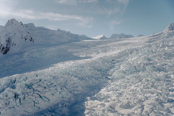 Twin Glacier Helicopter Flight: Fox and Franz Josef Snow Landing (35-Minute) photo 2