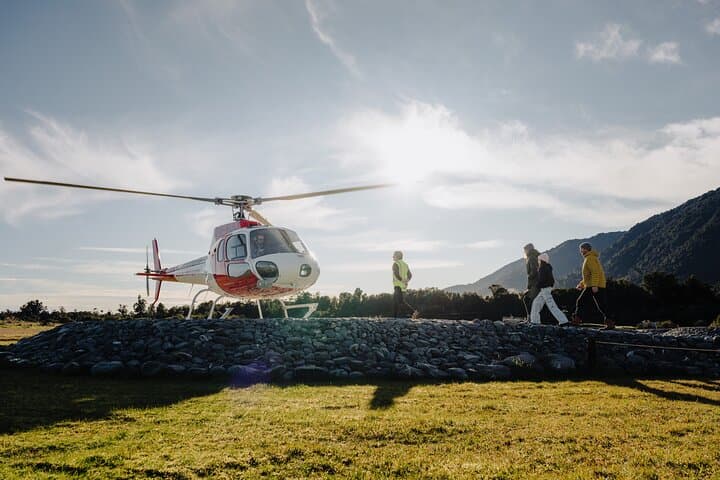 Fox Glacier Helicopter Flight with Snow Landing: 25-Min, Icefall Landing Experience photo 5