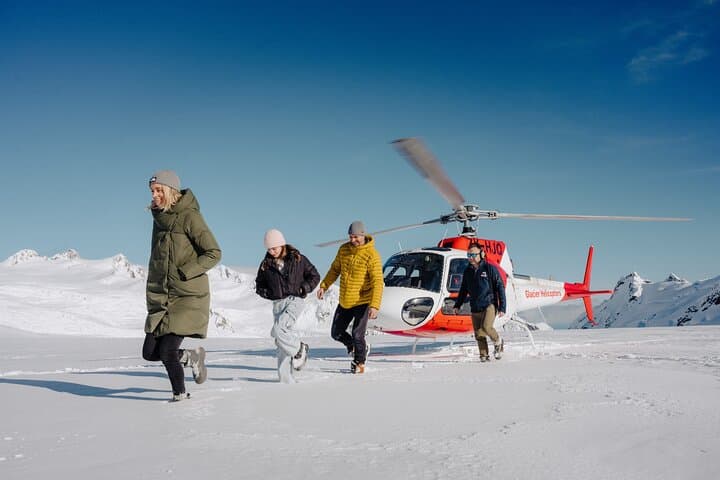 Fox Glacier Helicopter Flight with Snow Landing: 25-Min, Icefall Landing Experience
