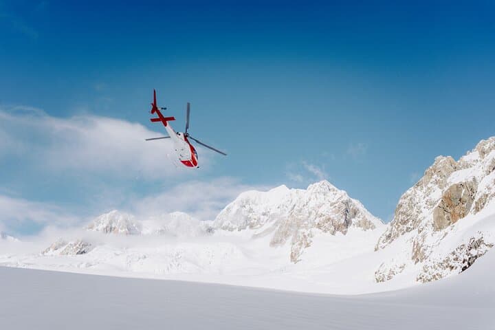 Fox Glacier Helicopter Flight with Snow Landing: 25-Min, Icefall Landing Experience photo 3