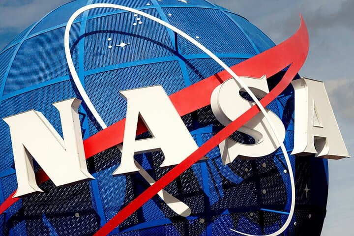 Orlando 2-Day Cruise-Ready Tour to Kennedy Space Center and Disney Springs photo 1