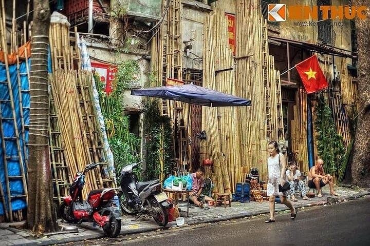 Half-Day Hanoi City Tour: Train Street, Old Quarter & Landmarks photo 5