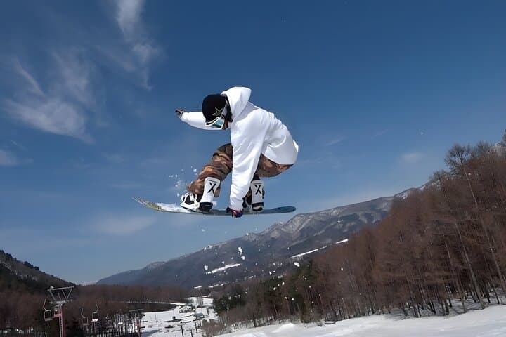 Kawaba Ski Day Trip from Tokyo — Full Gear, Lift Pass & Shuttle