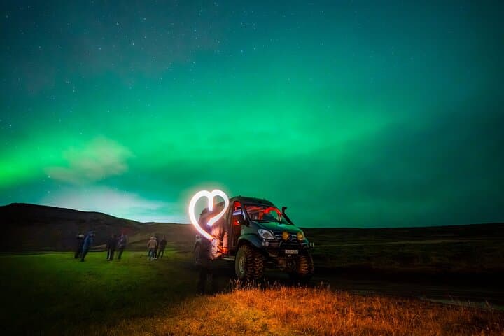 Reykjavík Super-Jeep Northern Lights Chase: Small-Group Aurora Tour