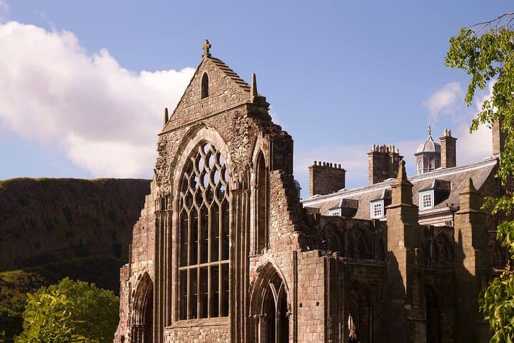 Royal Tour of Edinburgh Castle, Holyrood Palace & the Royal Mile - Guided Small Group photo 6