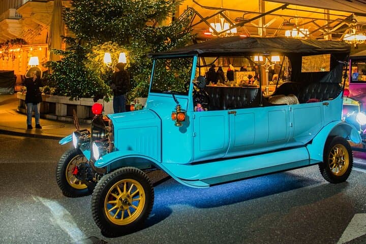 Vienna Christmas Market Tour: Private 2.5-Hour Old-Timer Holiday Experience photo 4