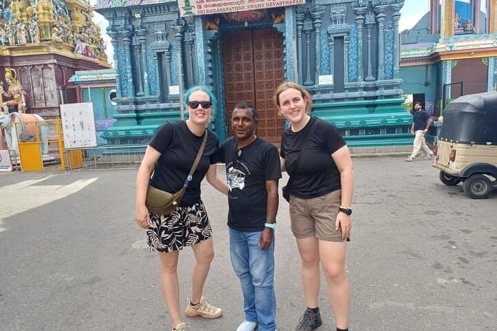 Colombo Tuk-Tuk City Tour: Morning & Evening Private Guided Highlights photo 4