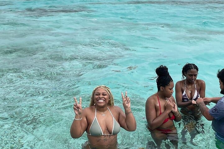 Caye Caulker Shark & Ray Swim with Lazy Lizard Sunset Cruise photo 5