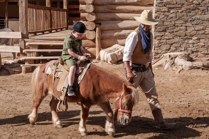 Sioux City Park Gran Canaria: Wild West Shows, Animal Farm & Visitor Guide photo 4