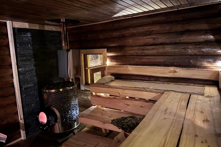 Riverside Sauna & Ice Plunge Near Levi: Private Arctic Hot Tub Retreat photo 4