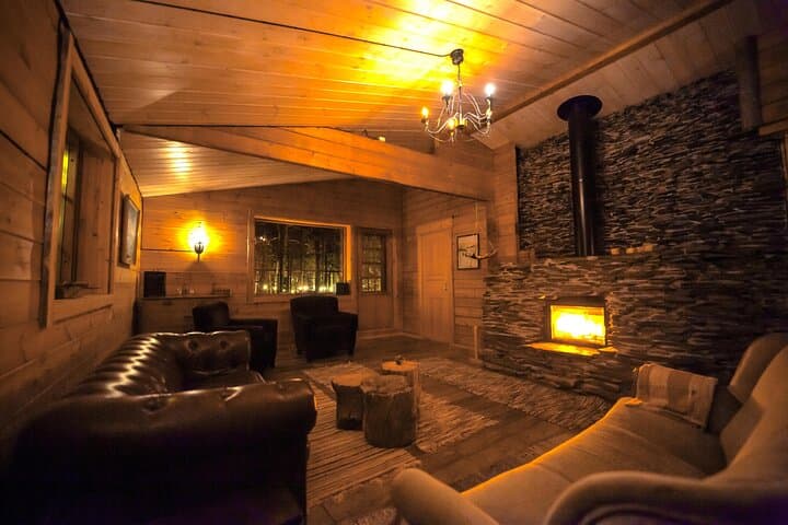 Private Aurora Evening at Riverside Lodge — Northern Lights Viewing near Levi photo 6