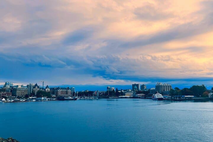 Vancouver Full-Day Private City Tour: 20 Top Attractions in One photo 2