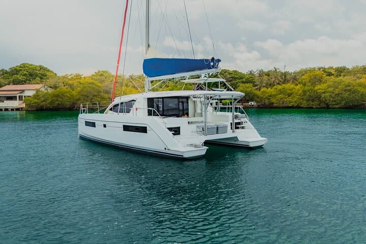 Private Catamaran Sunset Tour in Cartagena Bay — Libecciu Experience photo 2