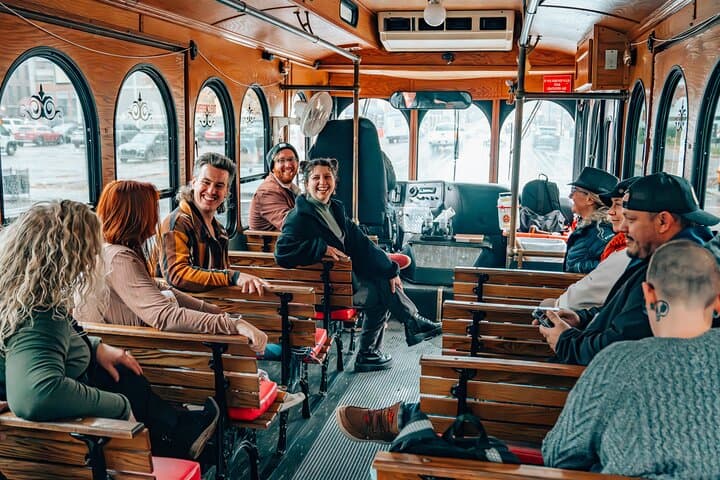 bourbon-trolley-louisville-distillery-tour-tasting-experience photo 2