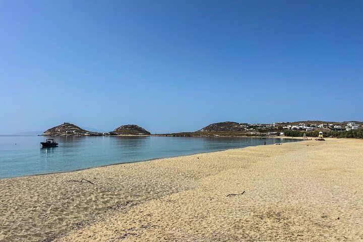 Custom Mykonos Private Tour: Windmills, Little Venice & Hidden Beaches photo 4