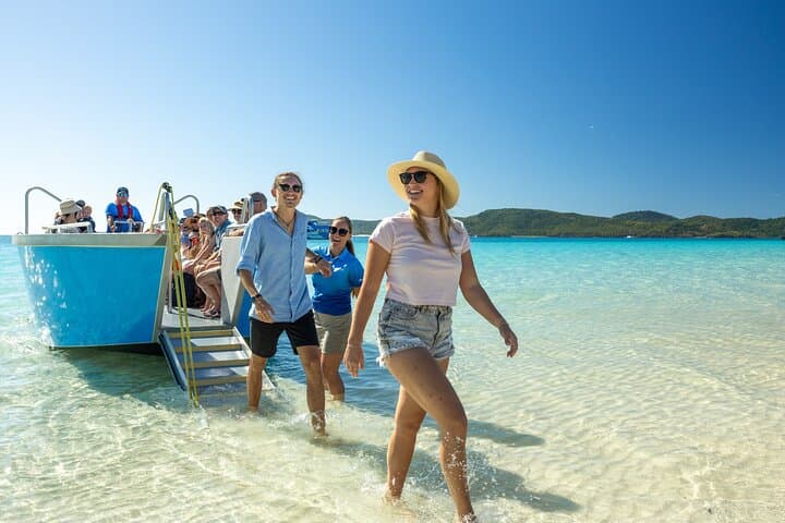 Full-Day Whitsundays Cruise to Whitehaven Beach & Hill Inlet photo 3