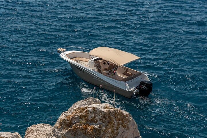 Private Split Boat Charter: Customize Blue Cave, Hvar & Hidden Bays photo 3