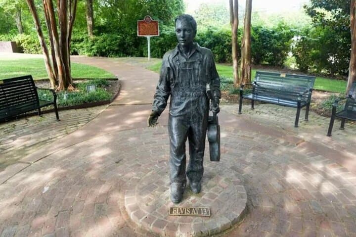 Elvis Tupelo Roots: Full-Day Private Tour from Memphis photo 4