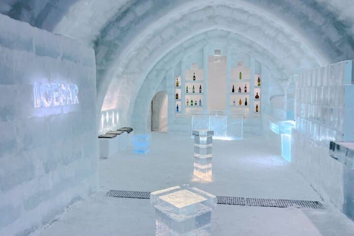 Winter Tokachi Sightseeing Taxi Day Trip from Obihiro — Shikaribetsu Ice Village & Birch Avenues photo 4