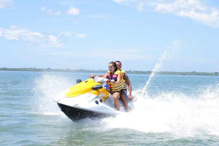Bali Watersports Package: Jetski, Parasailing & Snorkeling in Tanjung Benoa