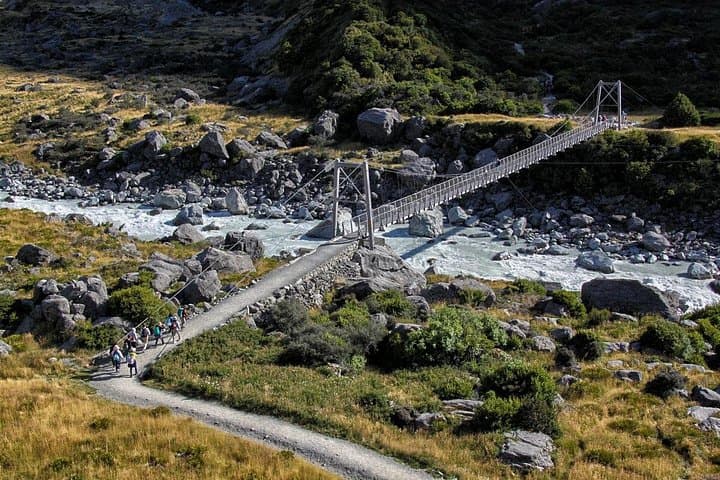 Christchurch to Queenstown via Lake Tekapo & Aoraki/Mount Cook: Scenic One-Way Drive photo 4
