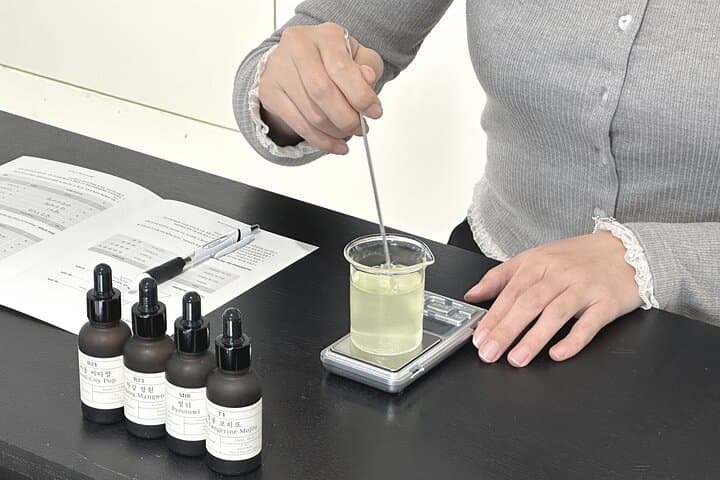 Create a Bespoke Korean Perfume in Hongdae: Make Your Own Signature Scent