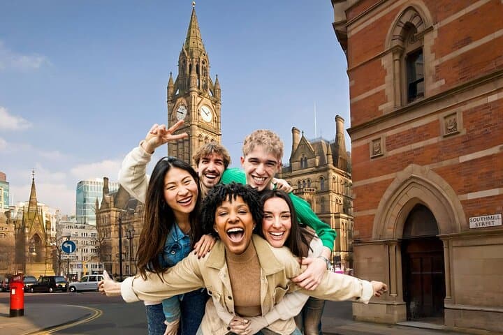 Manchester Self-Guided City Walk & Interactive Treasure Hunt: Explore the City's Secrets