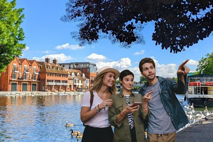 Windsor Quest: Self-Guided Walking Tour & Interactive Treasure Hunt photo 4
